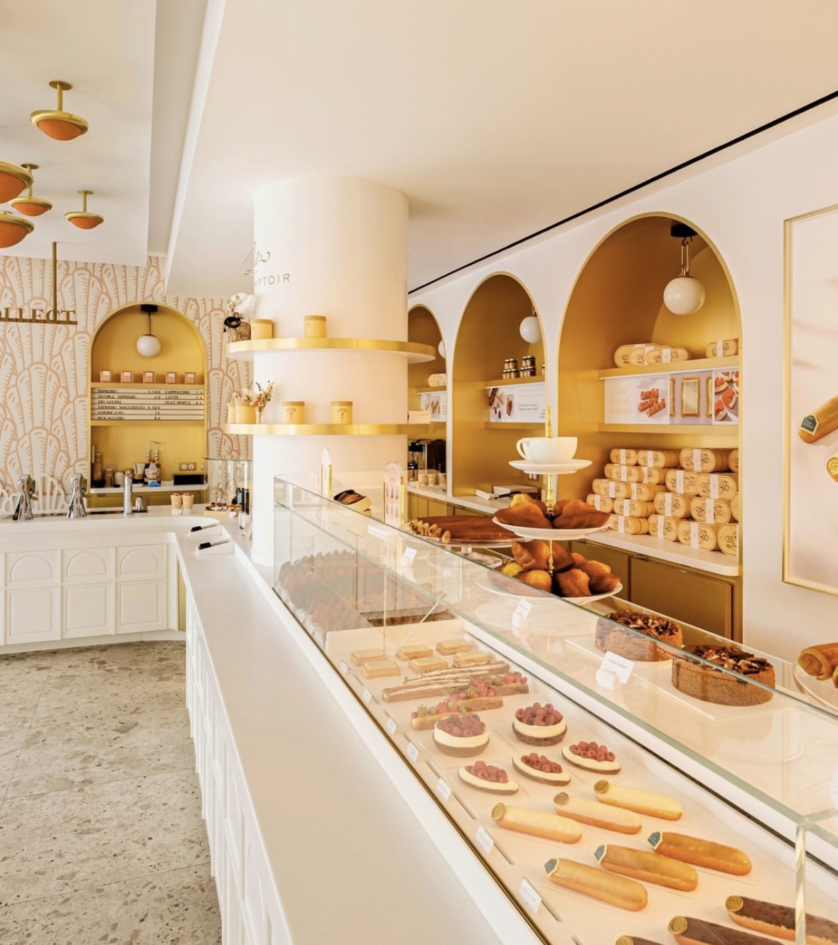 리츠 파리 르 콩투아르 세브르.jpg